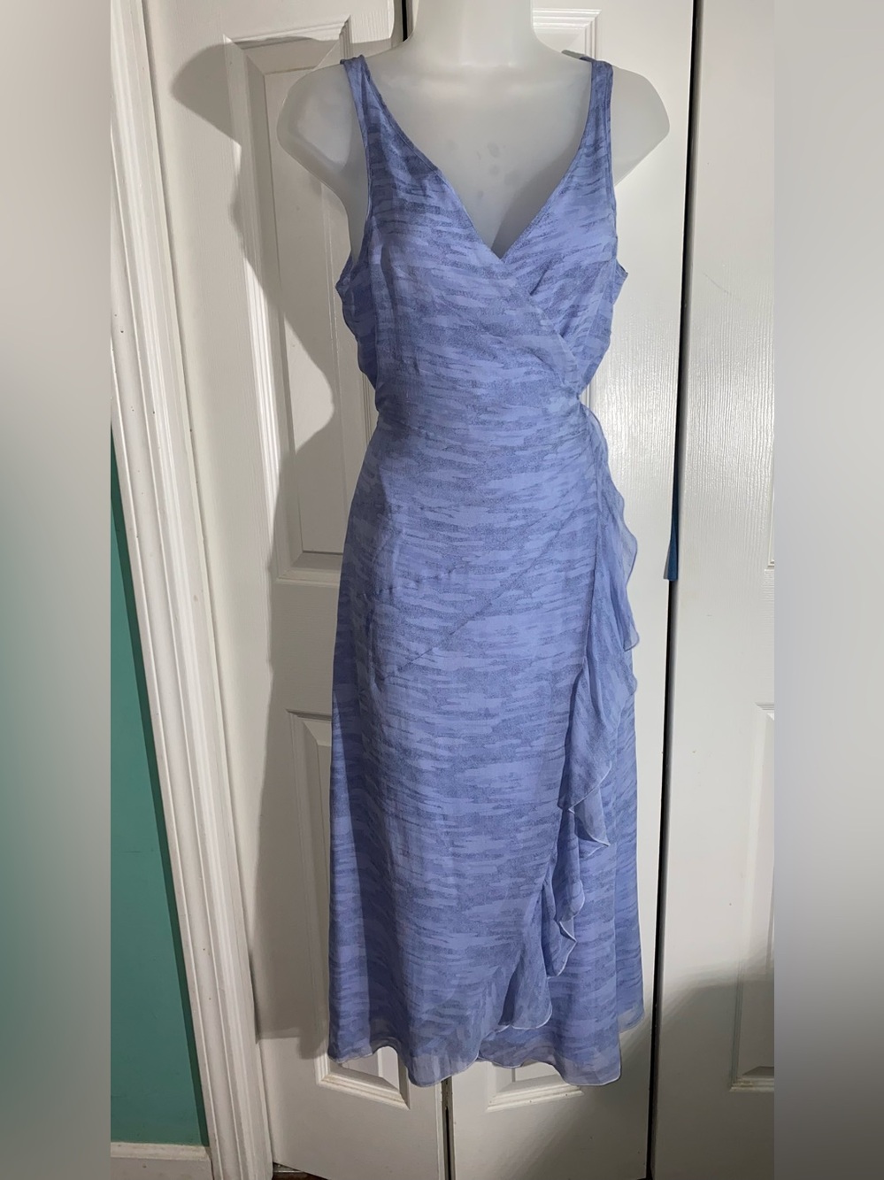 Tommy Bahama Silk Wrap Dress Women’s 10 Blue Chiffon Ruffle Resort Wear  AA21